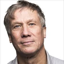 How tall is Peter Duncan?